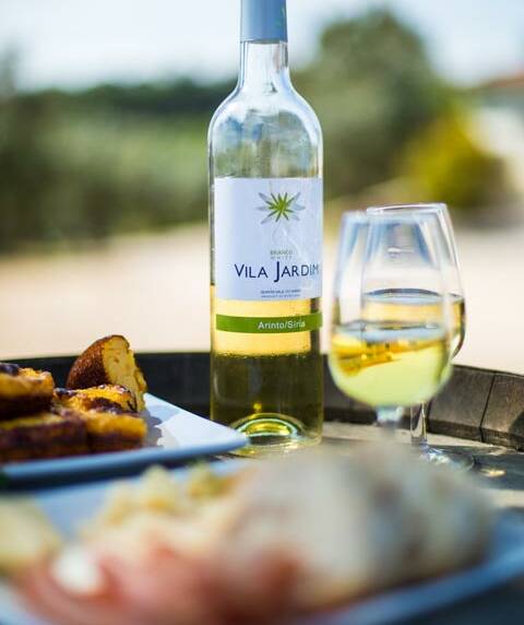 bottle-white-quinta-vale-do-armo